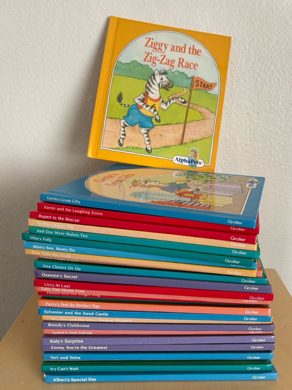 AlphaPets vintage complete set of alphabetical books grolier